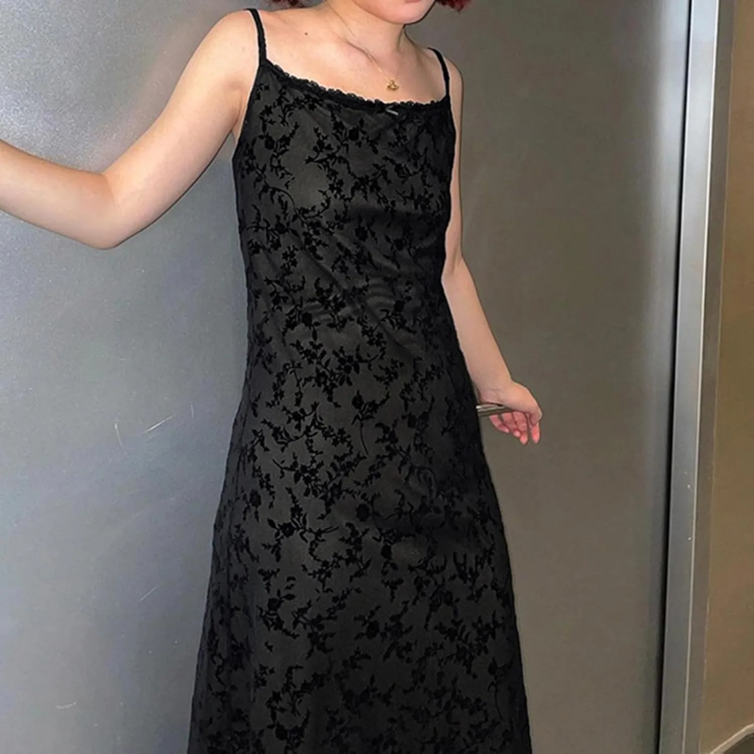 Women's Summer Lace Slip Long Dress Sleeveless Backless Spaghetti Strap Flowy A Line Maxi Dress