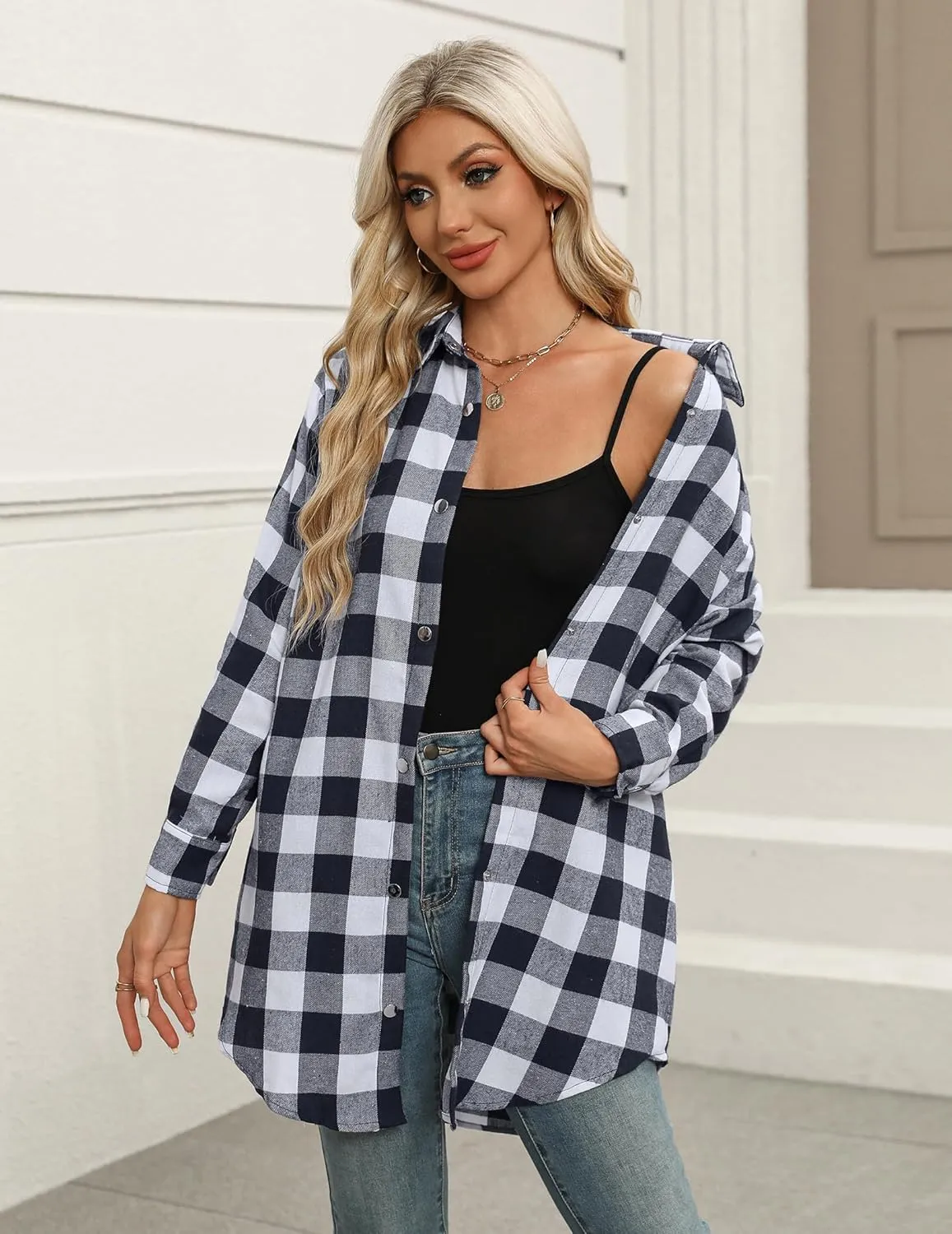 Zeagoo Flannel for Women 2025 Fall Fashion Long Sleeve Plaid Button Down Shirts Shacket Blouse Top with Pockets